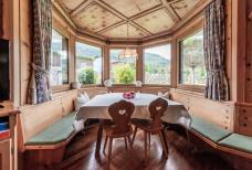 Aparthotel Winklwiese - Rezeption, Bar und Stube